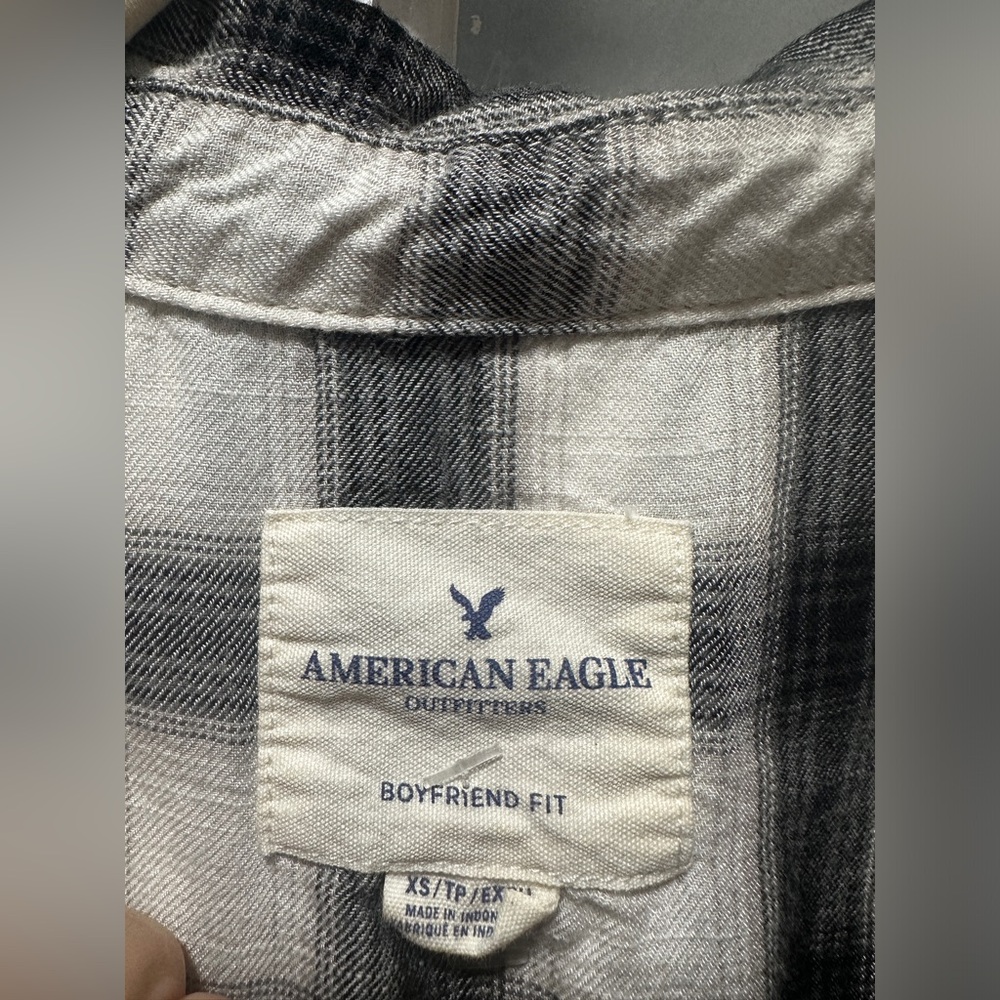 American Eagle Black and White Boyfriend Fit Flannel - Picture 3 of 7